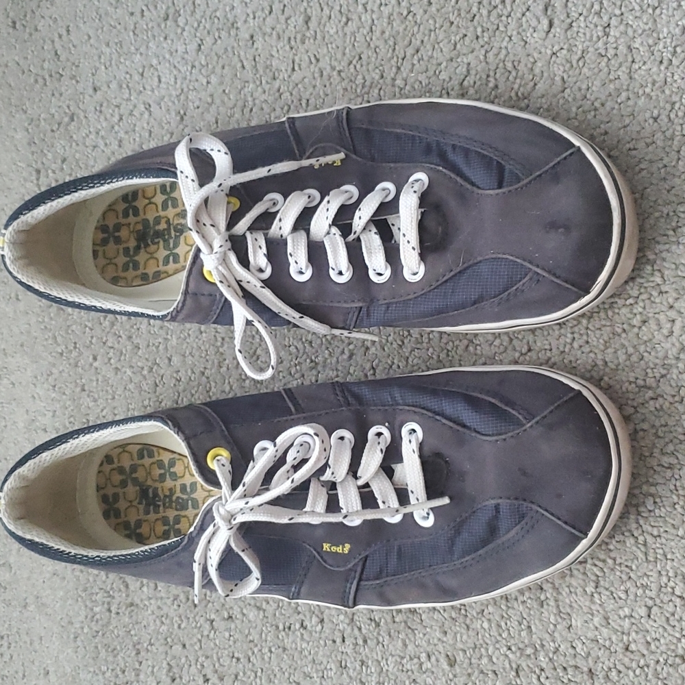 Keds size 9 navy blue
